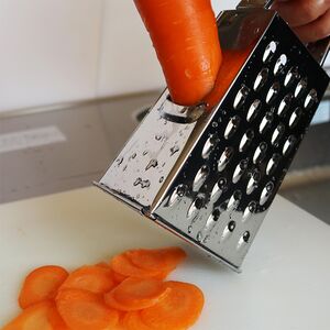 カジュアルプロダクト クチーナミニ4面チーズグレーター おろし金 キッチン