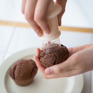 カジュアルプロダクト Egg'nMlik カップケーキくり抜き器 スイーツ