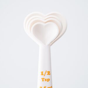 カジュアルプロダクト 4Pcsハートメジャースプーンセット 計量スプーン キッチン